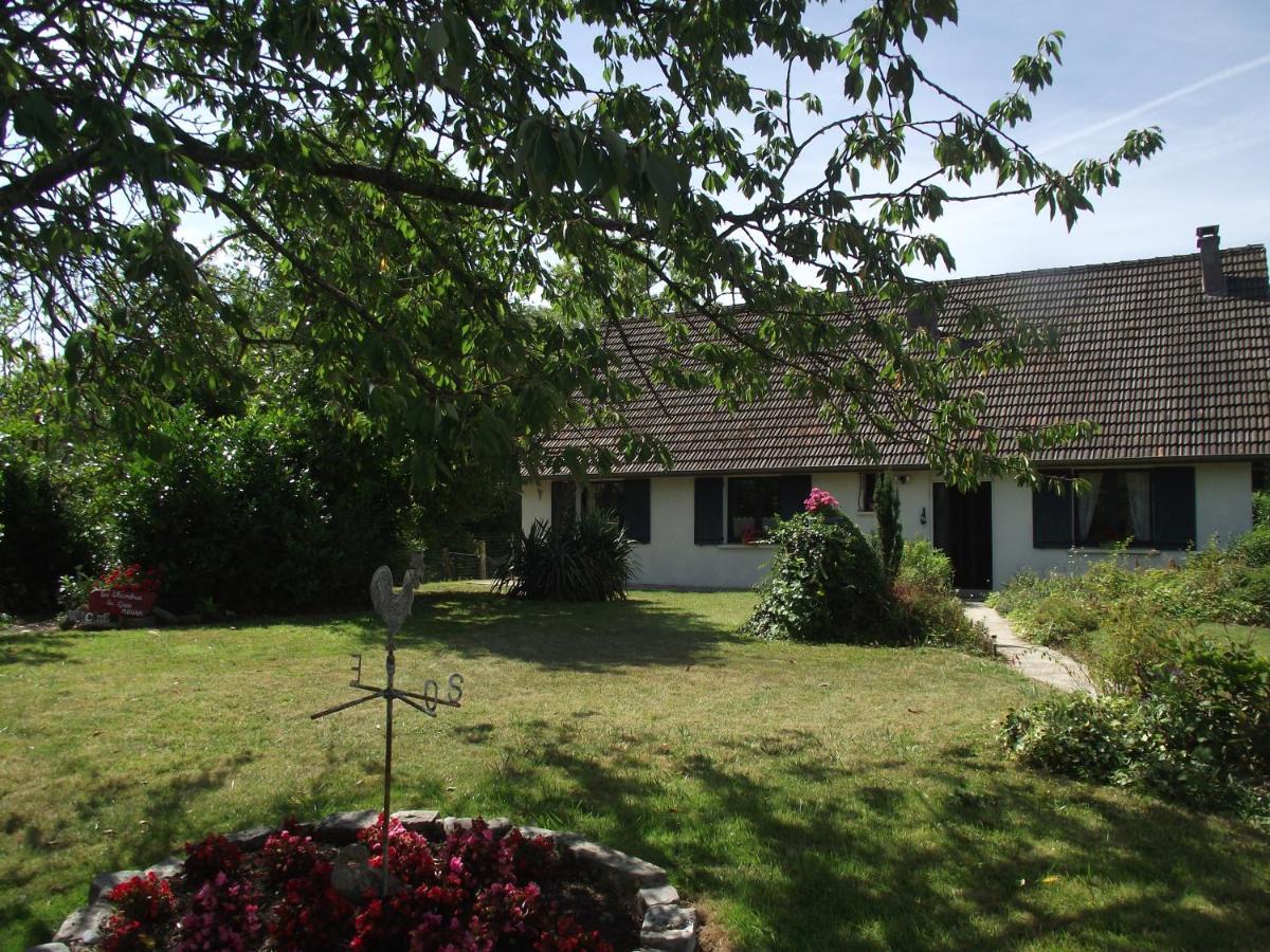 Chambres Du Gres Rouge De Beauval Exterior photo